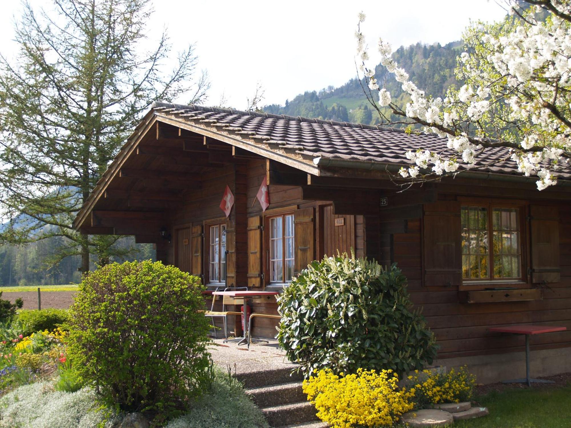 Salzano Basic Rooms Interlaken Unterseen Экстерьер фото